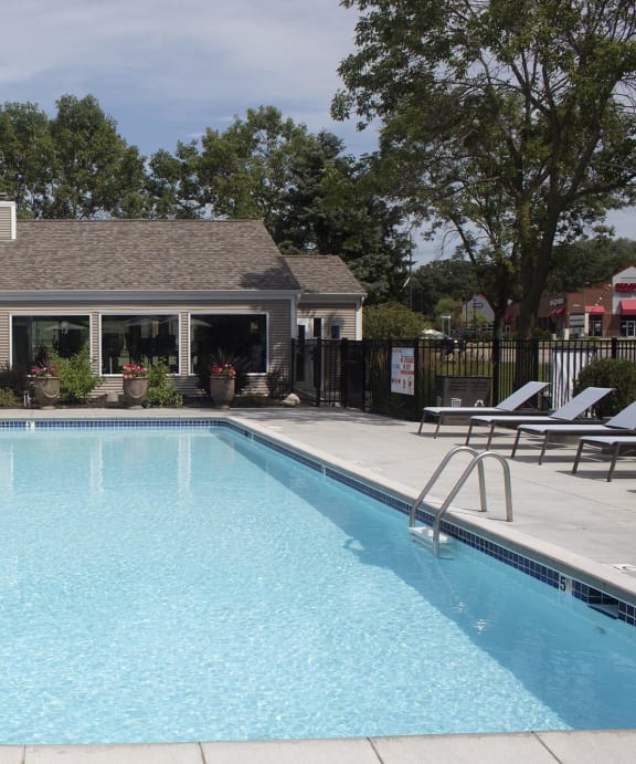 SouthFork Townhomes and Flats Apartments in Lakeville, MN